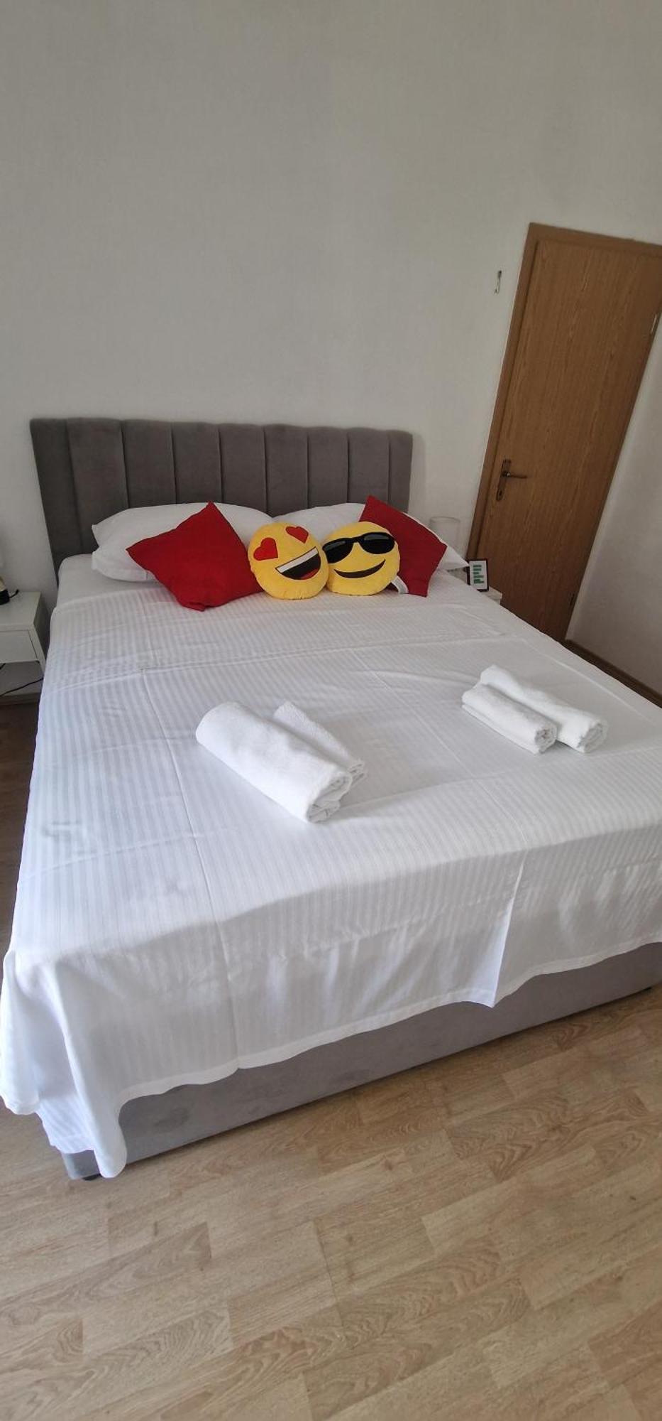 Apartments Anica 2 Makarska Ngoại thất bức ảnh